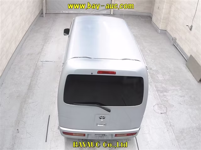TOYOTA PIXIS VAN