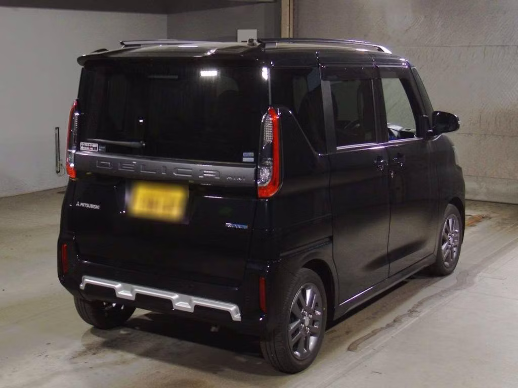 MITSUBISHI DELICA MINI
