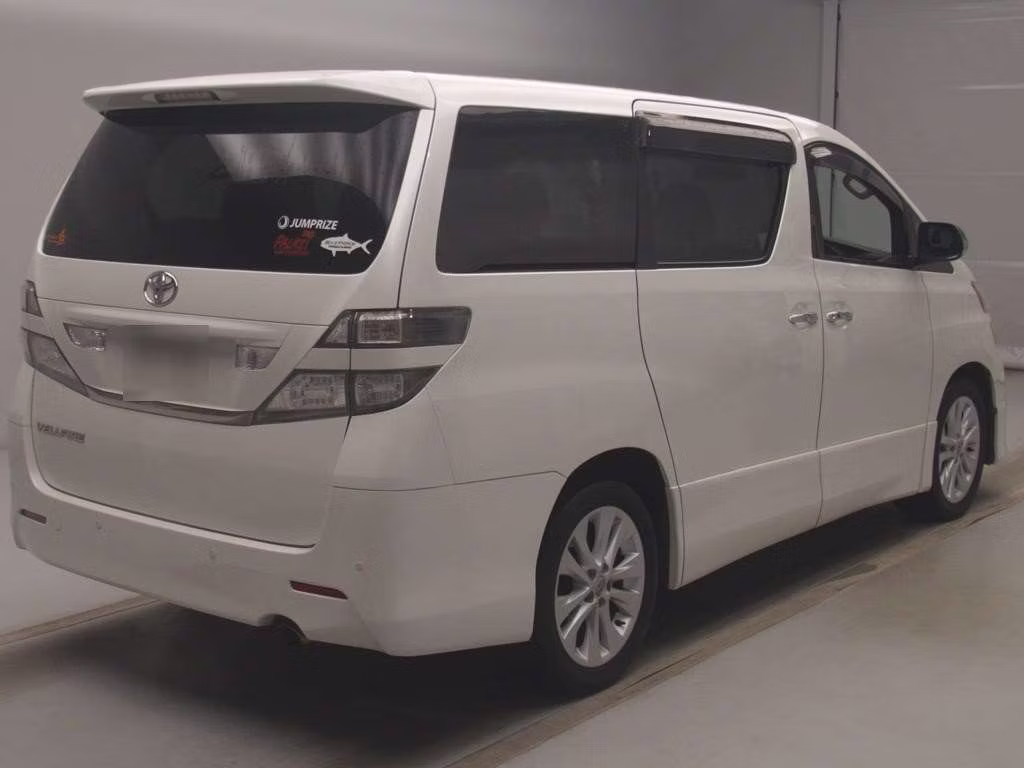 TOYOTA VELLFIRE