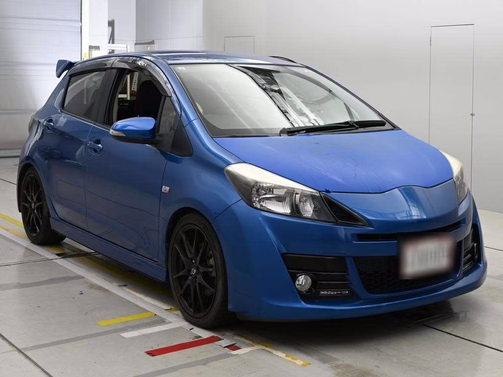 TOYOTA VITZ