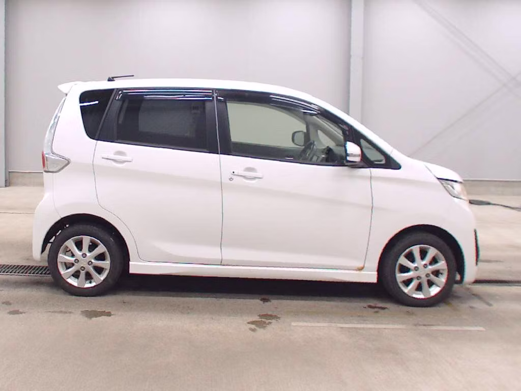 MITSUBISHI EK CUSTOM