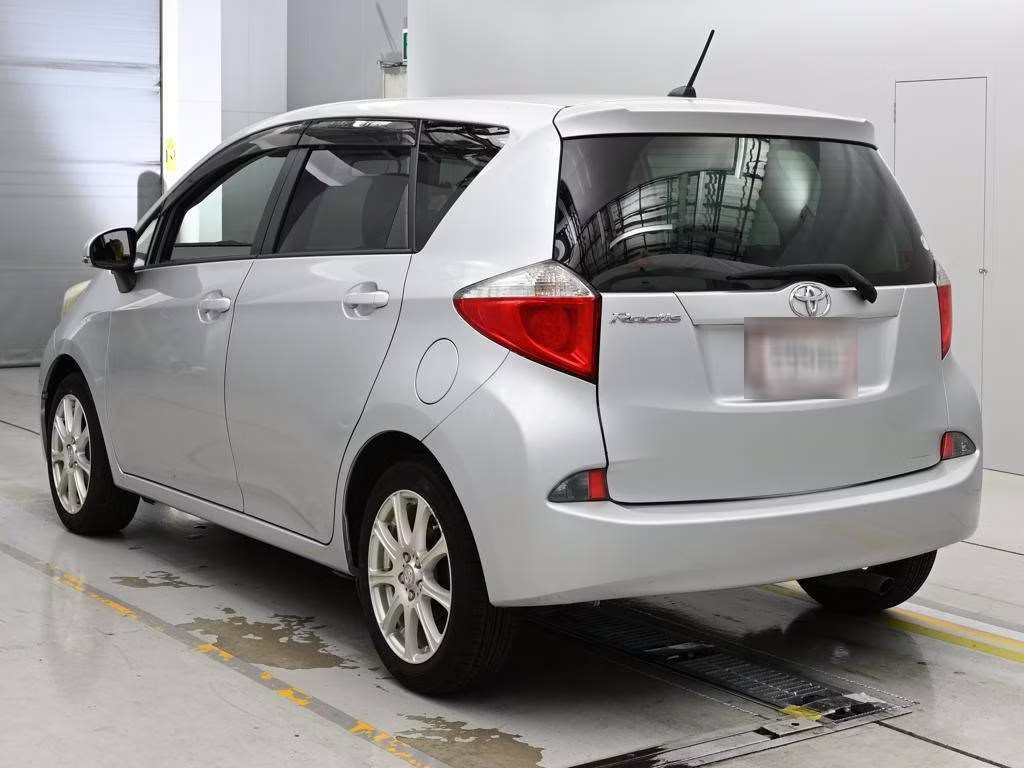 TOYOTA RACTIS