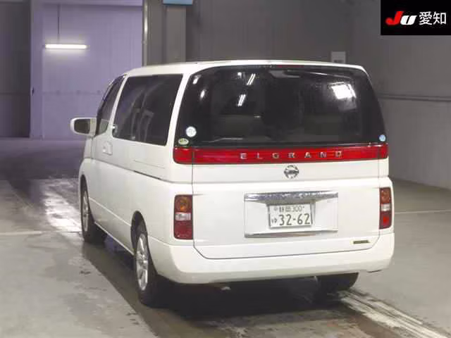 NISSAN ELGRAND