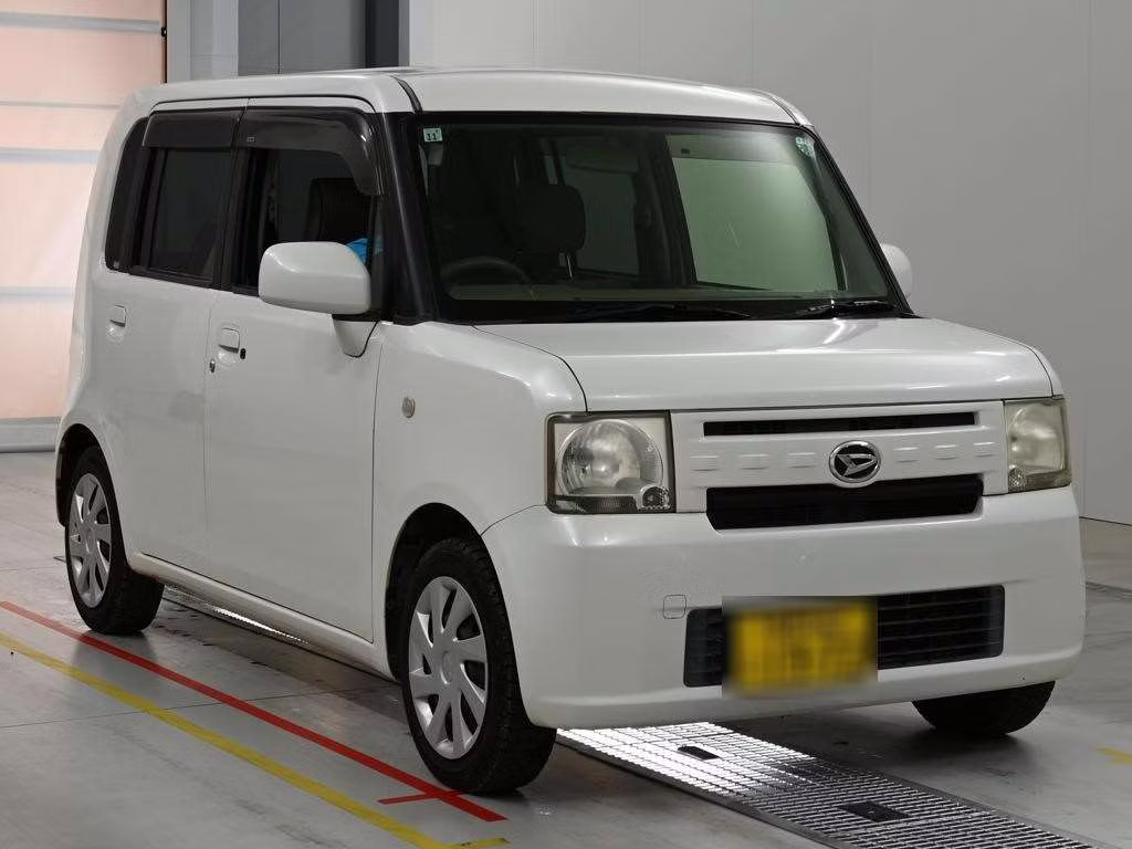 DAIHATSU MOVE CONTE