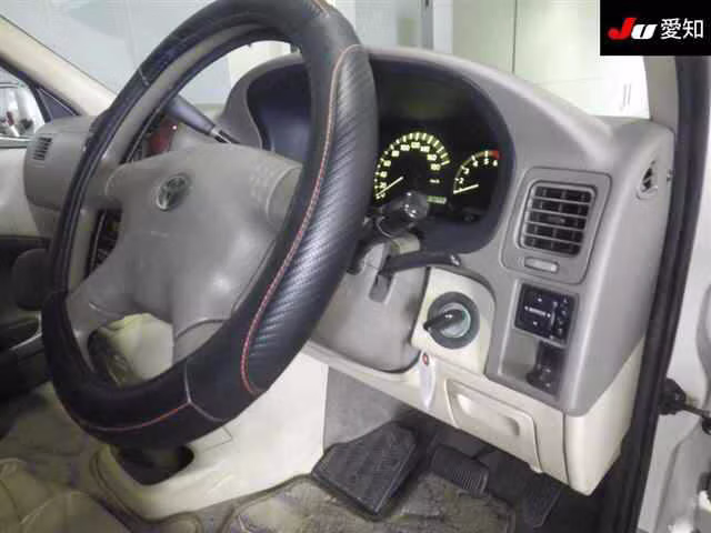 TOYOTA GRANVIA