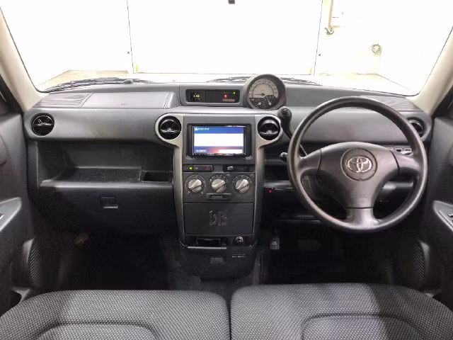 TOYOTA BB