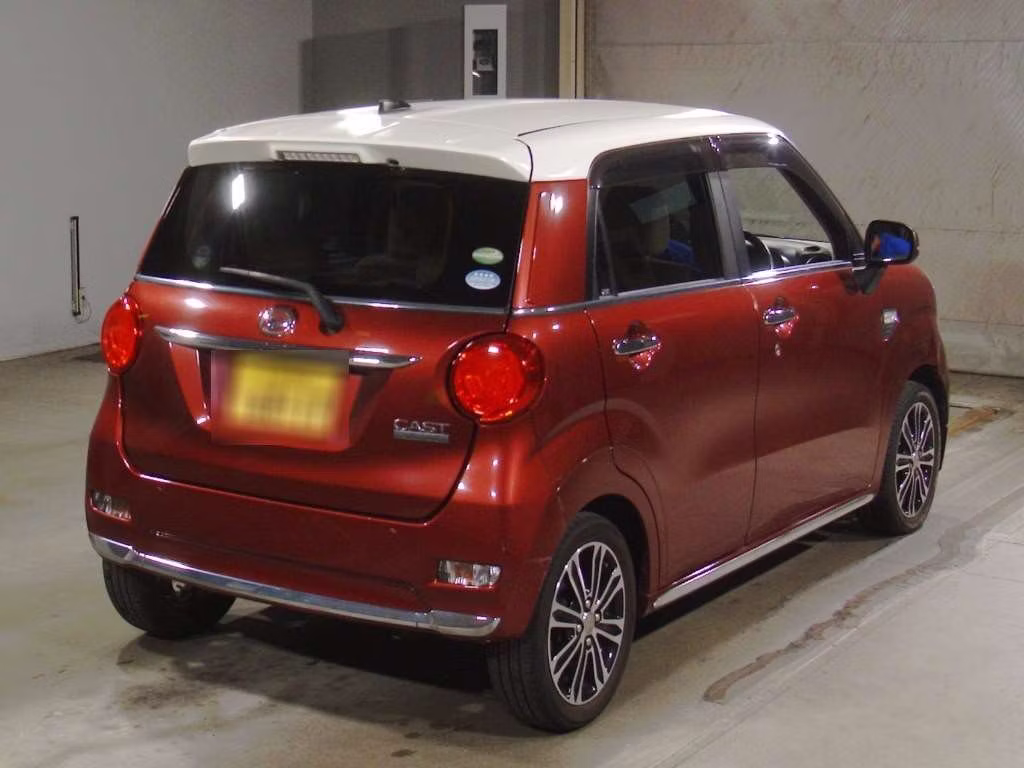 DAIHATSU CAST
