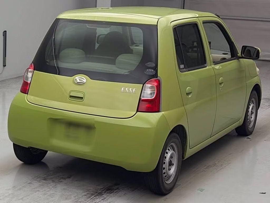 DAIHATSU ESSE