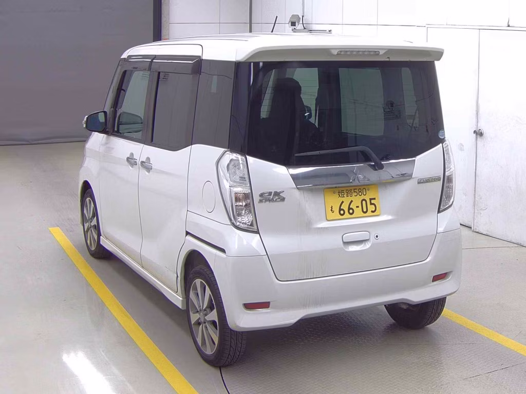 MITSUBISHI EK SPACE