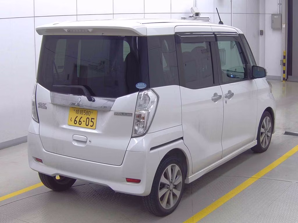MITSUBISHI EK SPACE