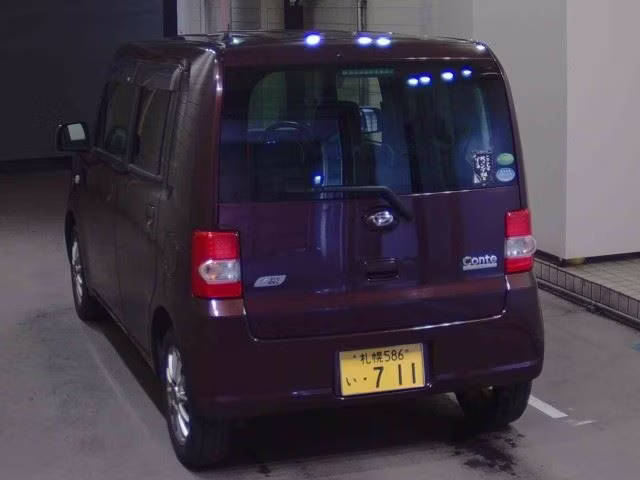 DAIHATSU MOVE CONTE