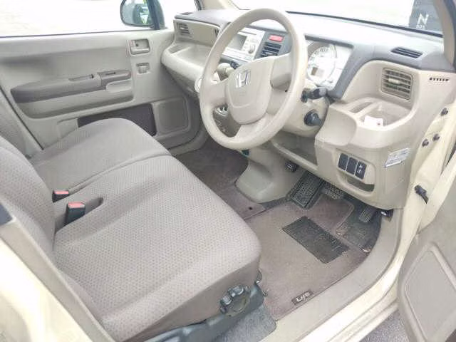 HONDA LIFE