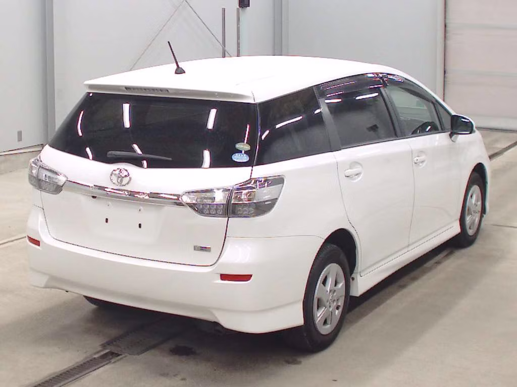 TOYOTA WISH