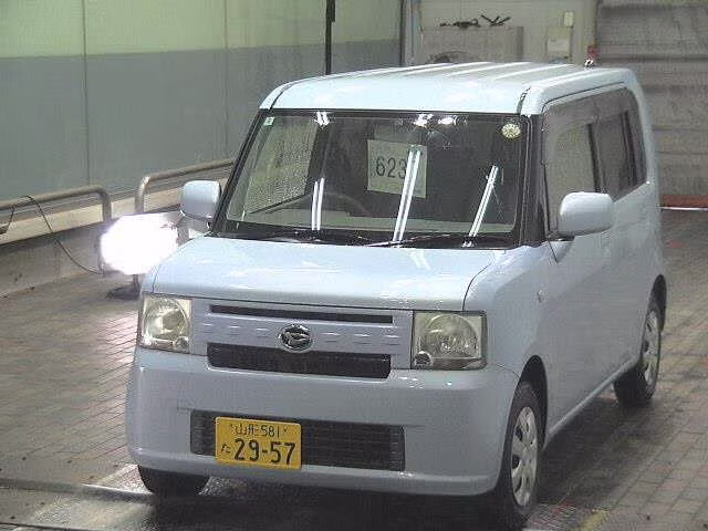 DAIHATSU MOVE CONTE