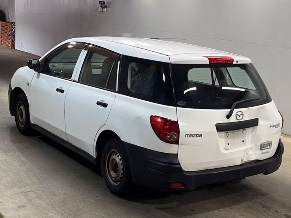 MAZDA FAMILIA