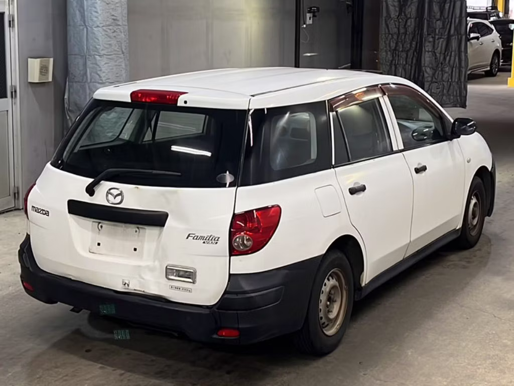 MAZDA FAMILIA