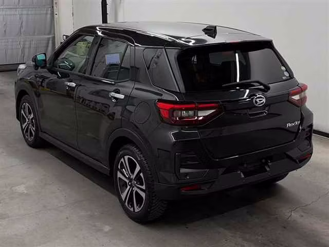 DAIHATSU ROCKY