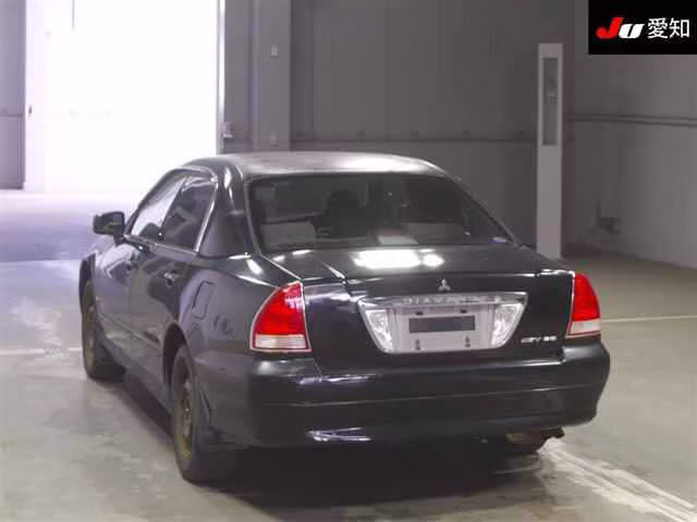 MITSUBISHI DIAMANTE
