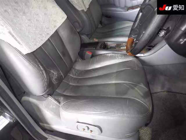 MITSUBISHI DIAMANTE