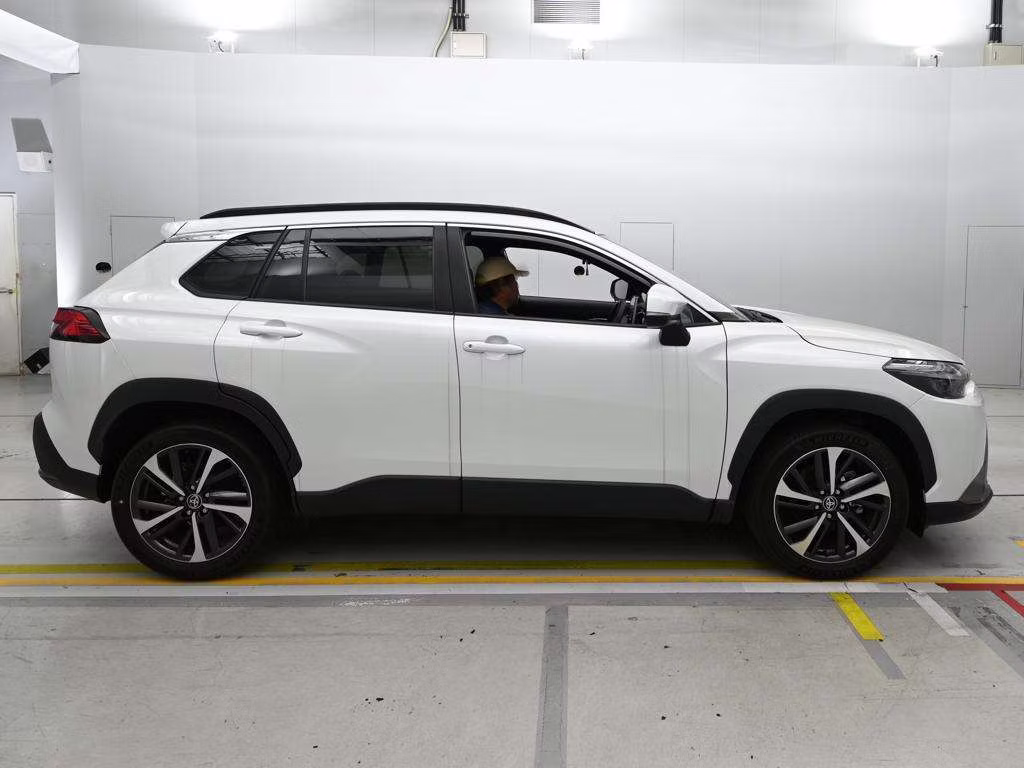 TOYOTA COROLLA CROSS