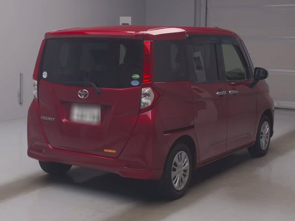 TOYOTA ROOMY