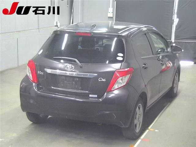 TOYOTA VITZ