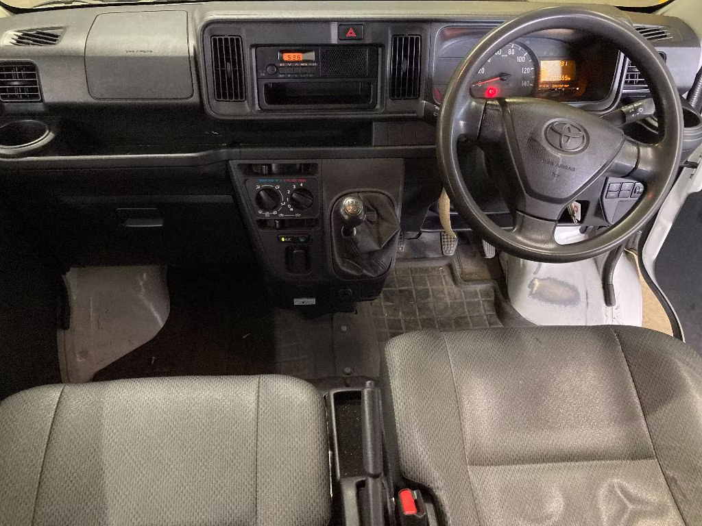TOYOTA PIXIS VAN