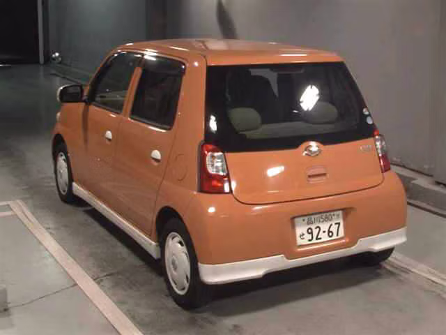 DAIHATSU ESSE
