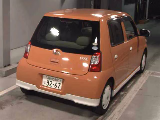 DAIHATSU ESSE