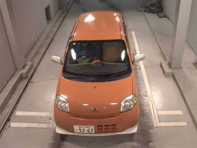 DAIHATSU ESSE