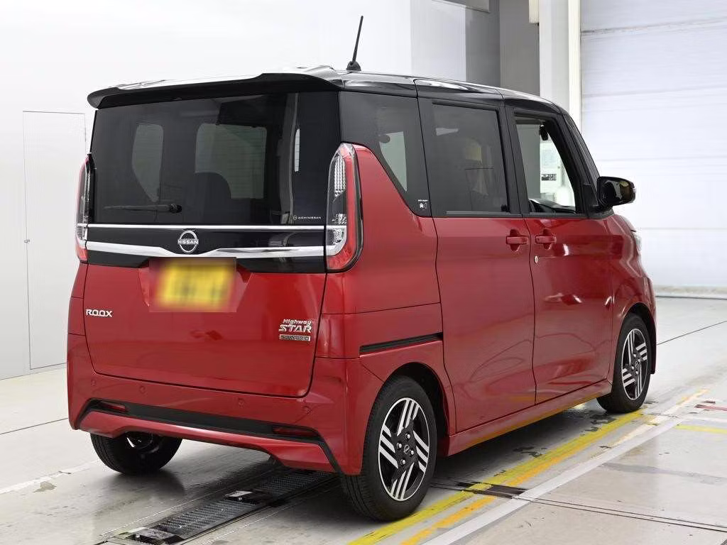 NISSAN ROOX
