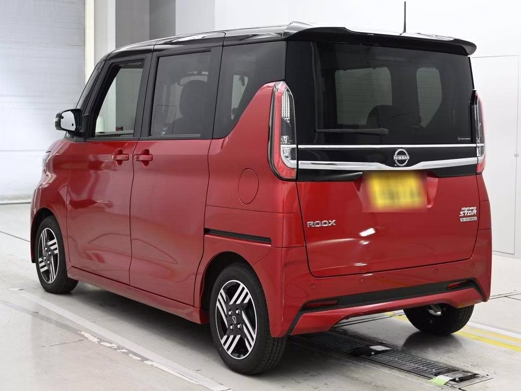 NISSAN ROOX