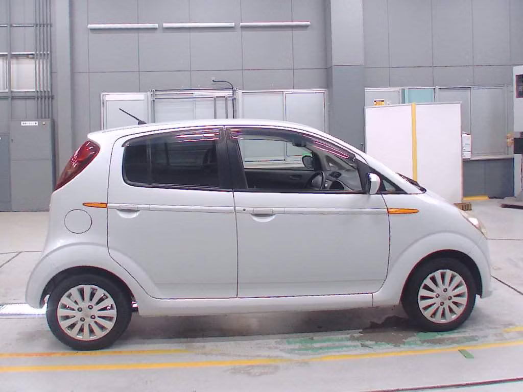SUBARU R2