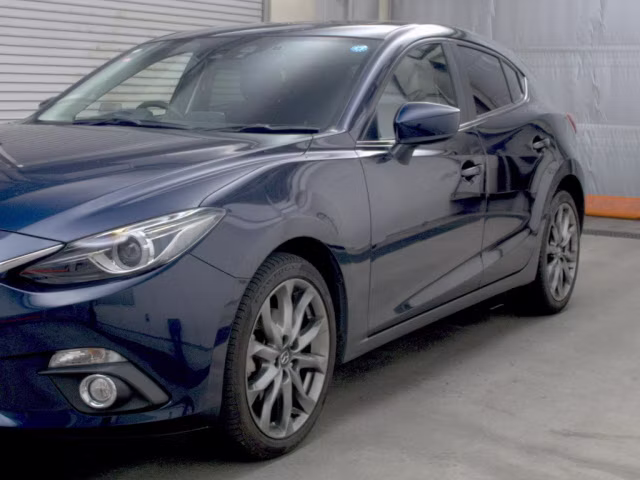 MAZDA AXELA