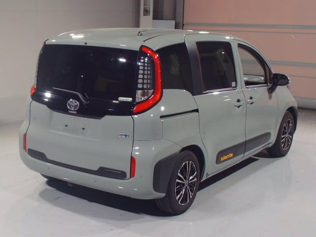 TOYOTA SIENTA