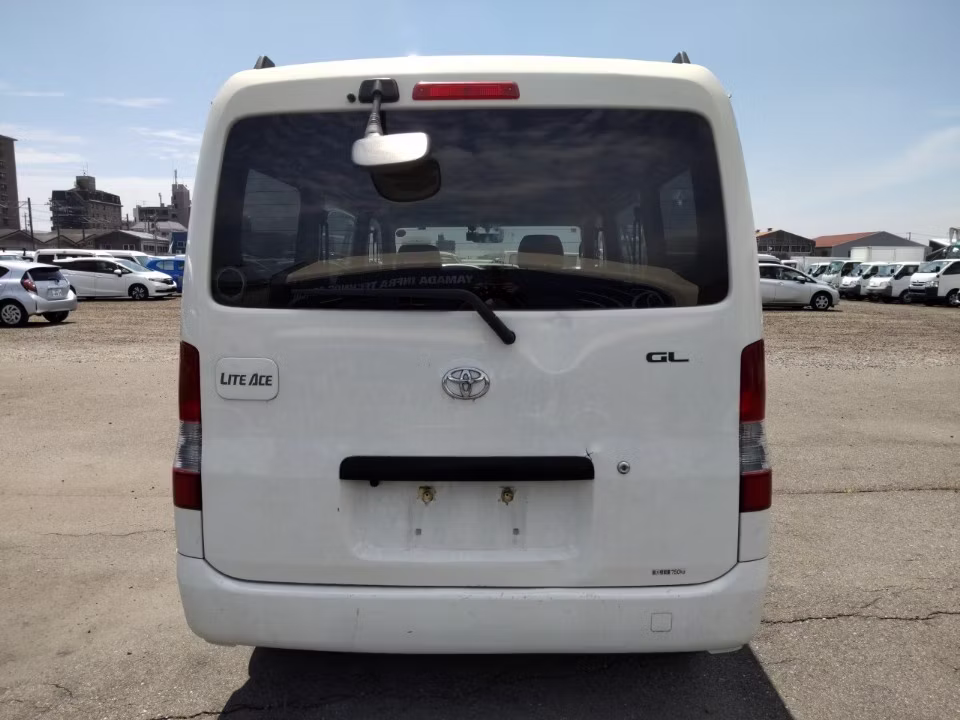 TOYOTA LITE ACE
