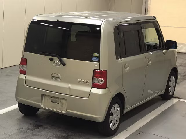 DAIHATSU MOVE CONTE