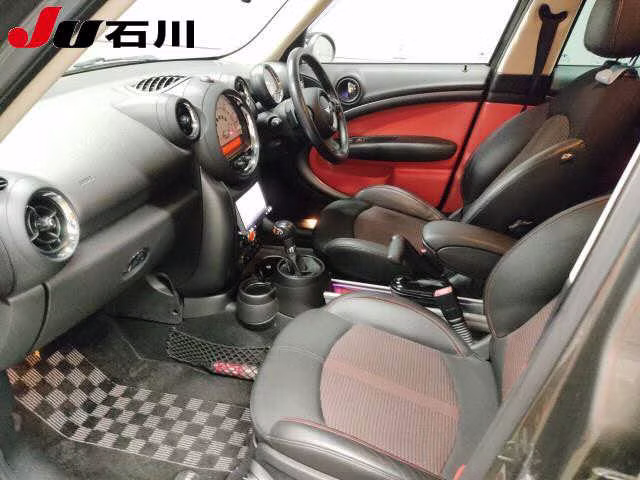 MINI CROSSOVER