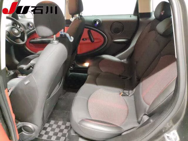 MINI CROSSOVER