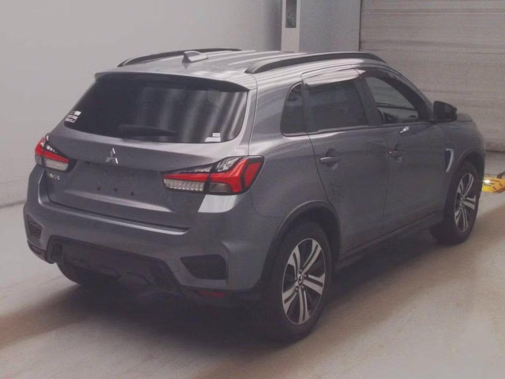 MITSUBISHI RVR