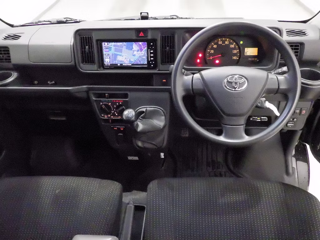 TOYOTA PIXIS VAN