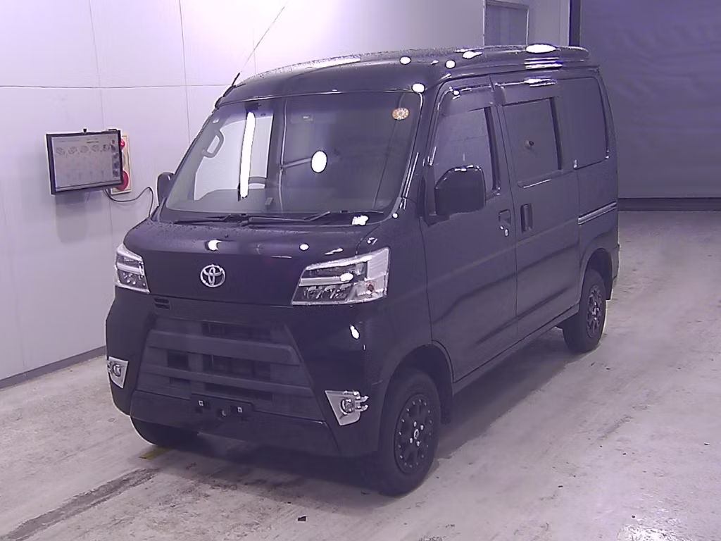 TOYOTA PIXIS VAN