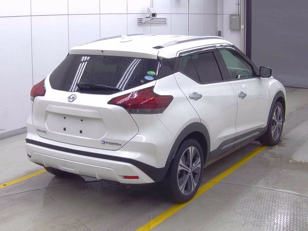NISSAN KICKS