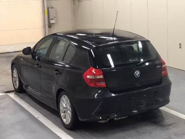 BMW 1-SERIES