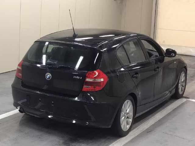 BMW 1-SERIES