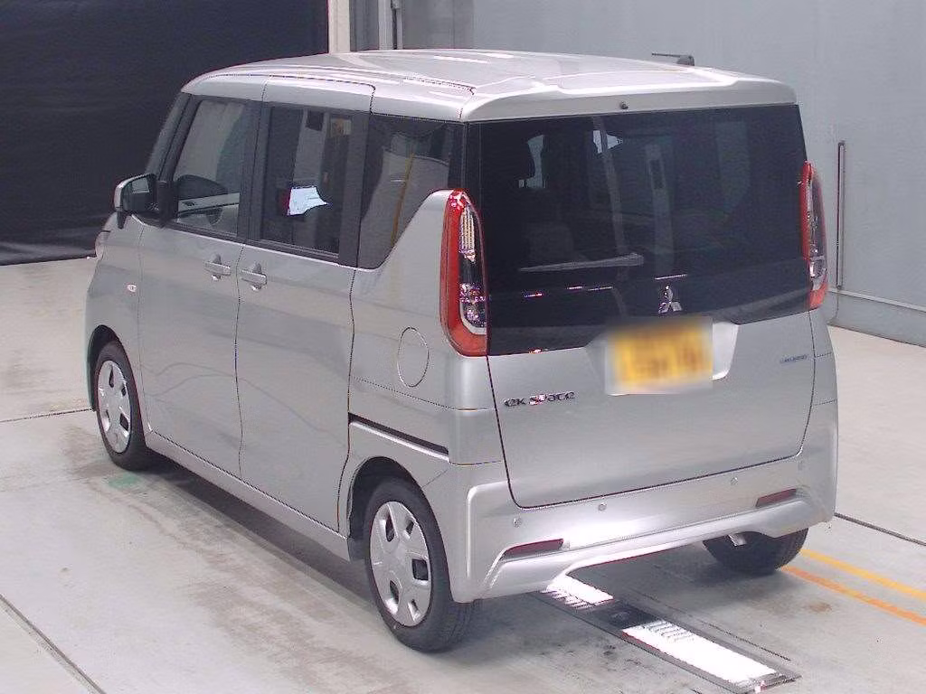 MITSUBISHI EK SPACE