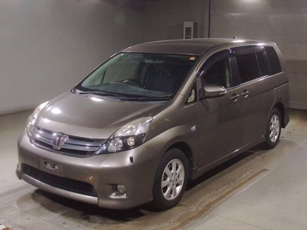 TOYOTA ISIS