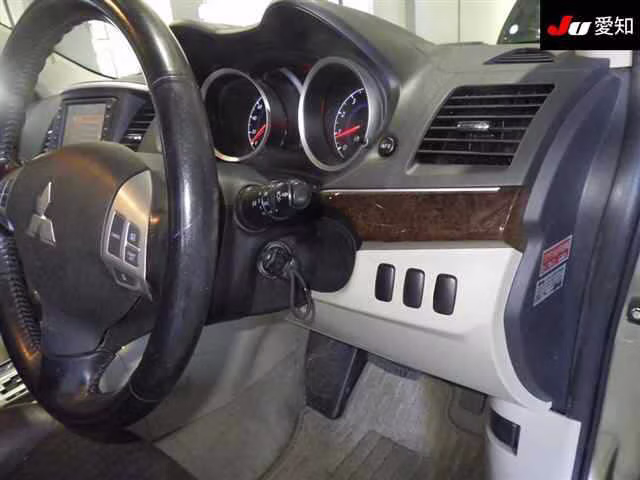 MITSUBISHI GALANT FORTIS