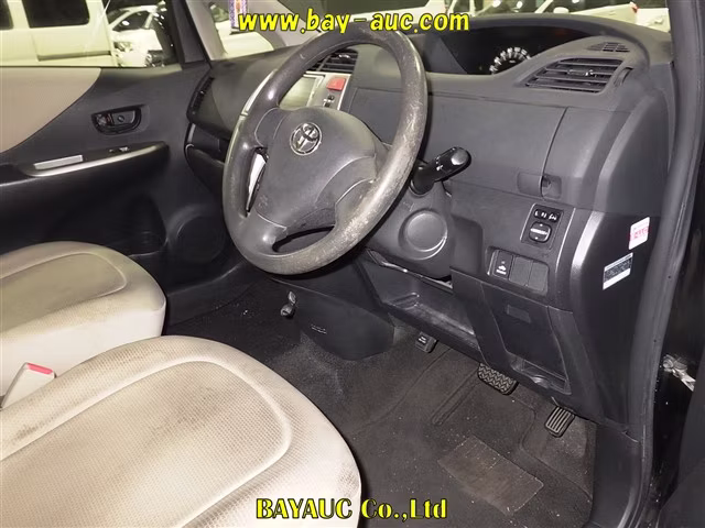 TOYOTA RACTIS