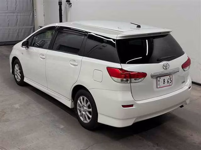 TOYOTA WISH